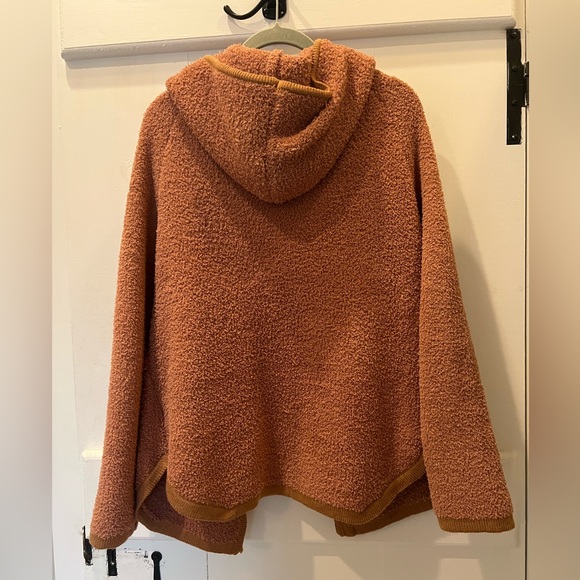 Be Cool Women’s Open Sweater - Picture 4 of 7